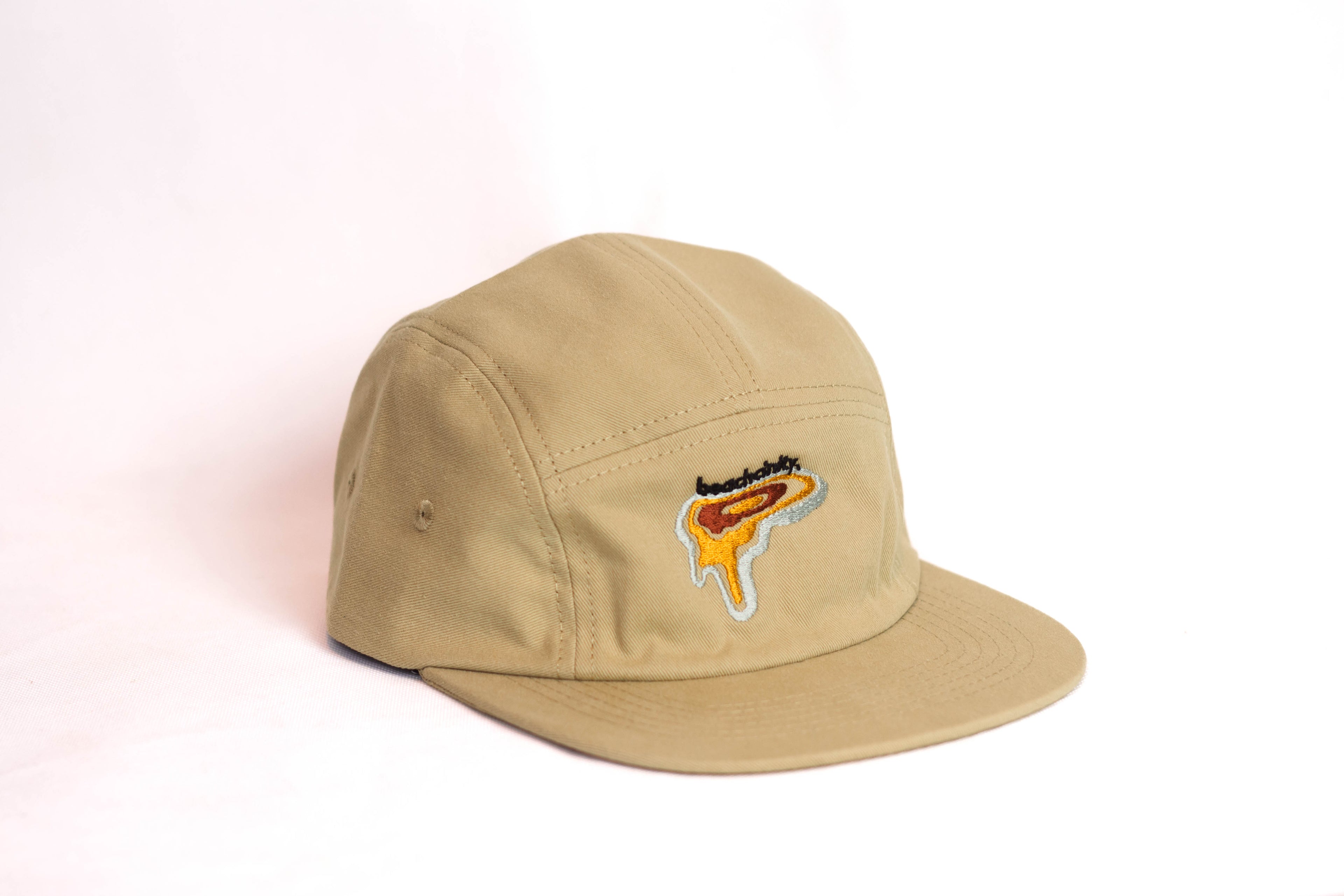 BEACHCINITY 5-PANEL HAT (KHAKI)